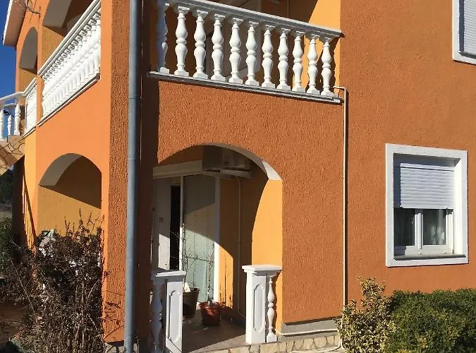 Apartman With A Parking Space - 14213