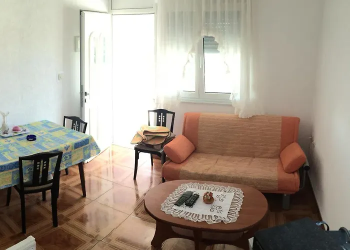 Apartman With A Parking Space - 14213